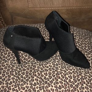 Simply vera vera wang high hill booties